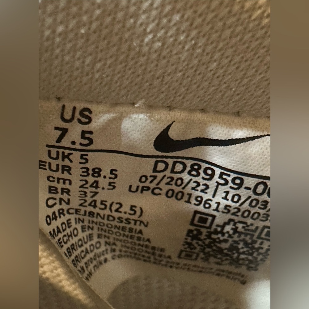 Nike Women's Air Force 1 '07 "Snakeskin Phantom/Iron Ore - Picture 13 of 15